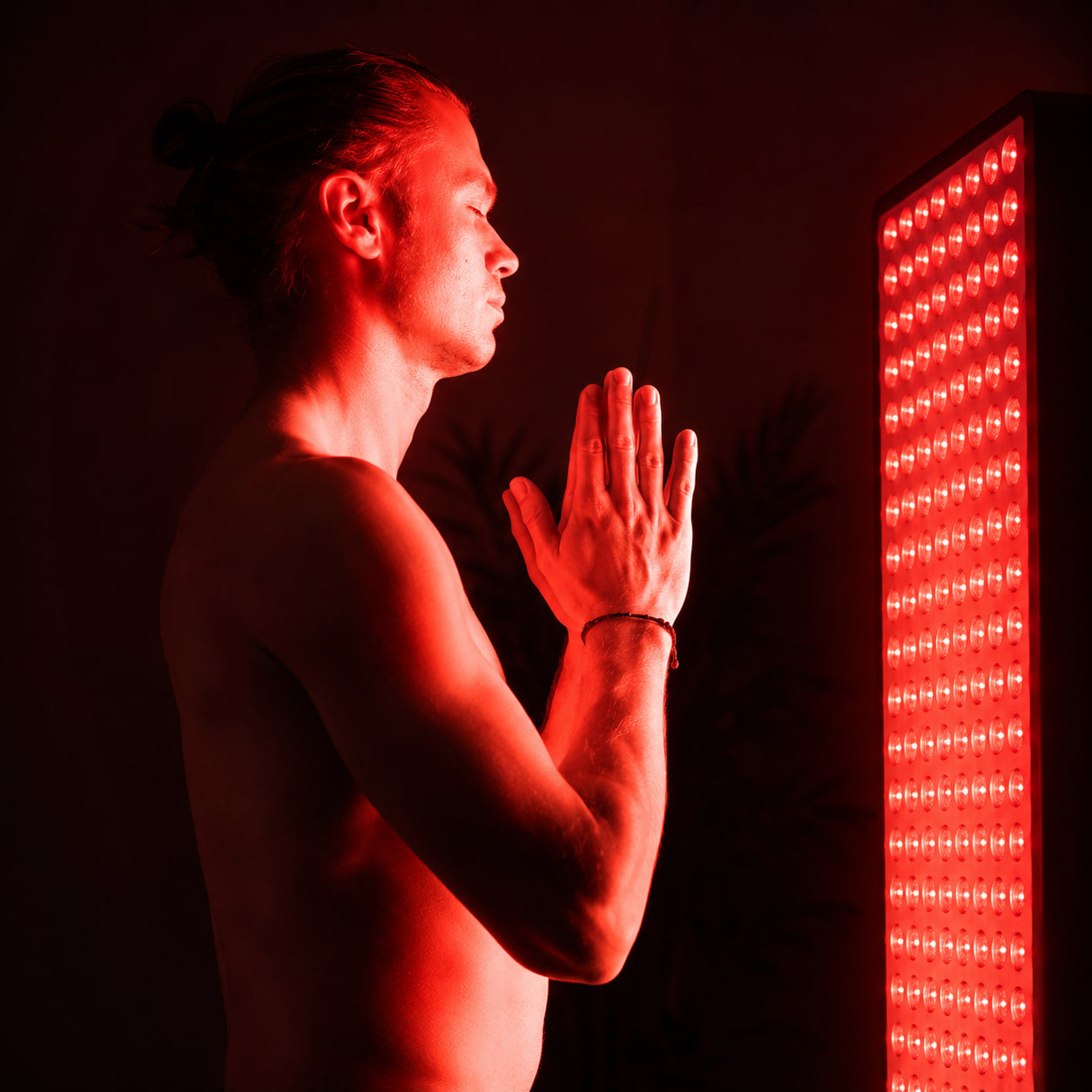 Haaland Red Light Therapy: What’s That Red Lamp He’s Using in World Cup Videos
